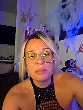 Snapshot of SpicyVicky chatting on October 2025 05:55:01 AM SpicyVicky online show from October 2025 05:55:01 AM