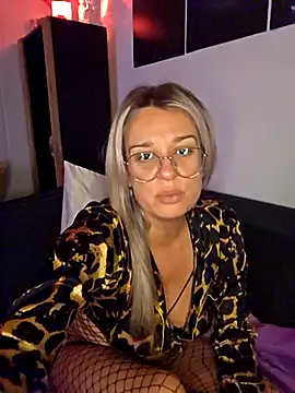 Snapshot of SpicyVicky chatting on November 2025 06:01:01 AM SpicyVicky online show from November 2025 06:01:01 AM