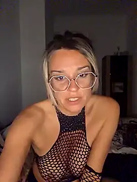 SpicyVicky online show from May 2026 04:30:02 AM