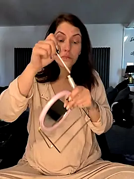 Linalicious online show from April 2026 01:41:02 PM