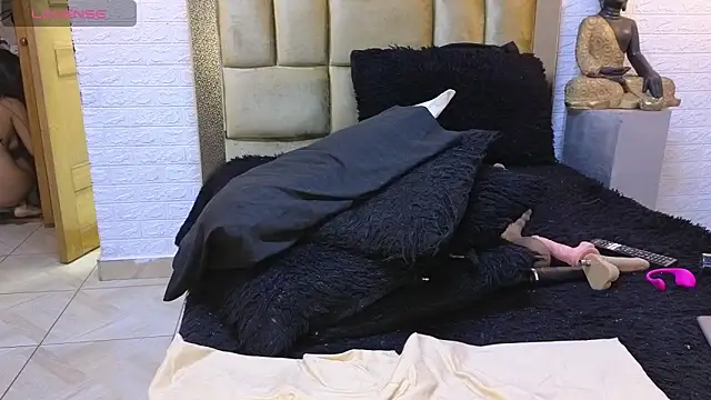 ximenawilliamss online show from December 2024 10:58:01 AM