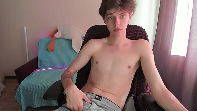 Snapshot of Liam_sexy1 chatting on September 2025 12:48:01 PM Liam sexy1 online show from September 2025 12:48:01 PM