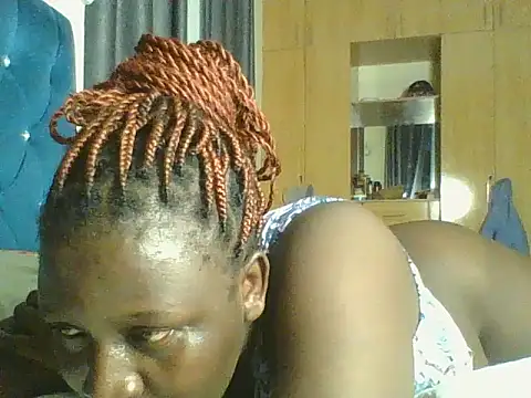 Snapshot of Heavy_ass chatting on June 2026 08:35:02 PM Heavy ass online show from June 2026 08:35:02 PM
