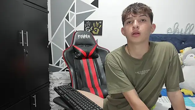 Hanz peterss online show from December 2024 07:59:02 PM