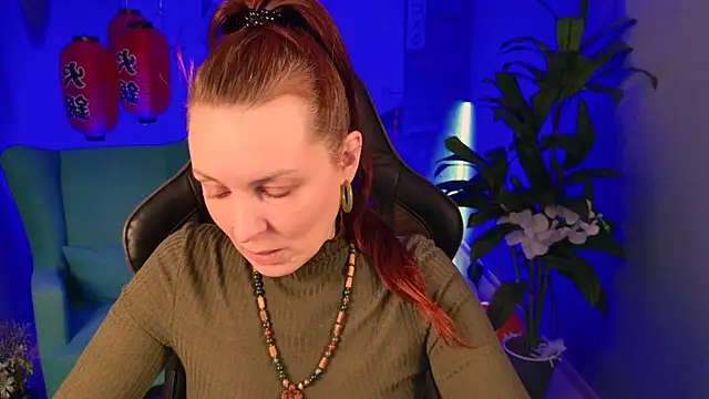 VandaRossi online show from November 2025 09:09:01 AM