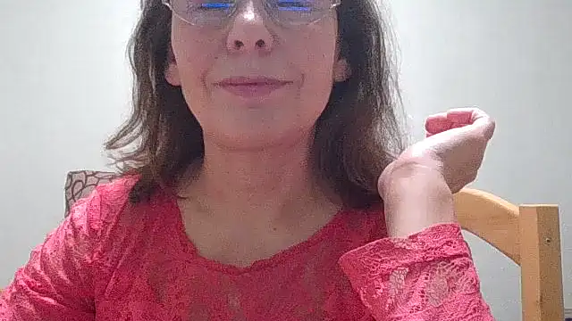 Snapshot of HollyJewel chatting on December 2025 06:15:01 PM HollyJewel online show from December 2025 06:15:01 PM