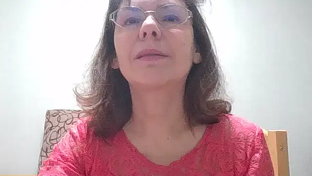 Snapshot of HollyJewel chatting on January 2026 05:37:01 PM HollyJewel online show from January 2026 05:37:01 PM