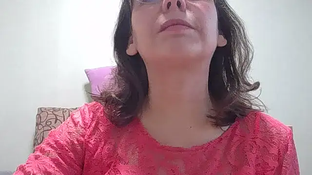 Snapshot of HollyJewel chatting on February 2026 12:44:02 PM HollyJewel online show from February 2026 12:44:02 PM