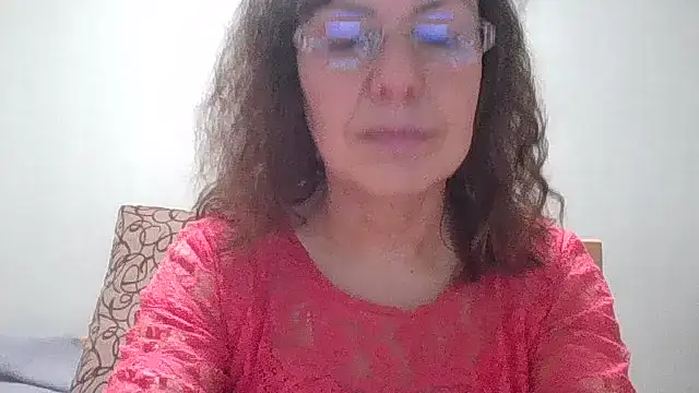 Snapshot of HollyJewel chatting on February 2026 07:23:01 PM HollyJewel online show from February 2026 07:23:01 PM