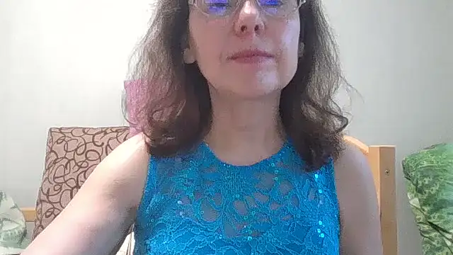 HollyJewel online show from June 2026 04:22:01 PM