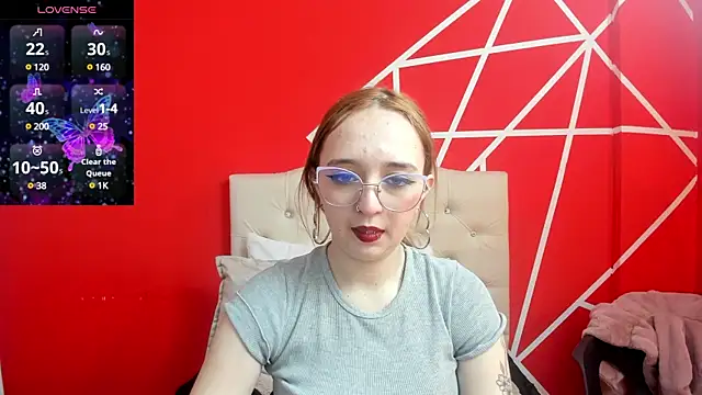 Snapshot of Liaroberts1 chatting on December 2024 12:08:02 PM Liaroberts1 online show from December 2024 12:08:02 PM