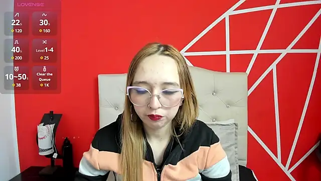 Snapshot of Liaroberts1 chatting on January 2025 12:04:02 PM Liaroberts1 online show from January 2025 12:04:02 PM