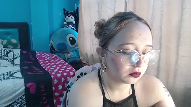 Snapshot of Liaroberts1 chatting on March 2025 11:50:02 AM Liaroberts1 online show from March 2025 11:50:02 AM