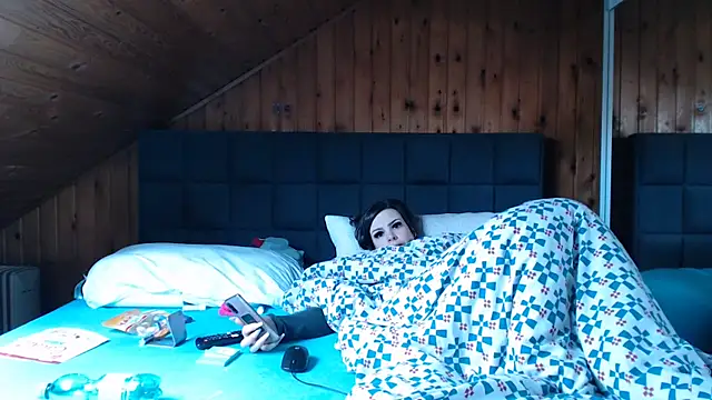 BoeseMoni1998 online show from January 2025 01:12:02 PM