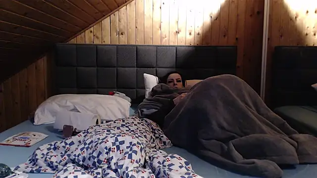 BoeseMoni1998 online show from February 2025 04:43:01 PM