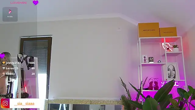 ArianaArianna online show from May 2026 02:45:01 PM