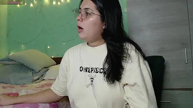 Snapshot of zaritagape21 chatting on January 2025 05:40:02 AM zaritagape21 online show from January 2025 05:40:02 AM