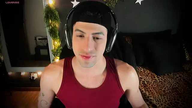 Snapshot of newjeff chatting on April 2026 08:53:02 PM newjeff online show from April 2026 08:53:02 PM