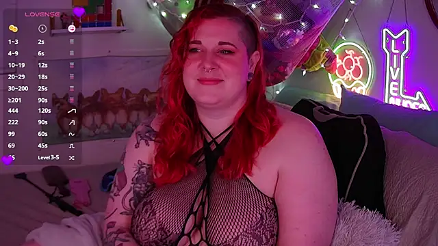 Snapshot of opalreigning chatting on January 2026 09:12:01 AM opalreigning online show from January 2026 09:12:01 AM