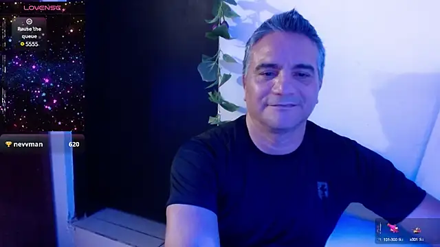 Snapshot of golden_punisher chatting on January 2025 08:42:01 AM golden punisher online show from January 2025 08:42:01 AM