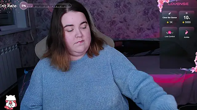 Estelle Hicks online show from October 2025 06:16:02 PM