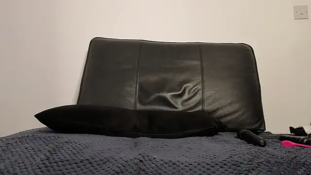 Snapshot of AmaliaMarkova_ chatting on October 2025 07:57:02 PM AmaliaMarkova online show from October 2025 07:57:02 PM