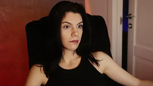 Snapshot of mistress__rochelle chatting on January 2025 06:10:01 PM mistress rochelle online show from January 2025 06:10:01 PM
