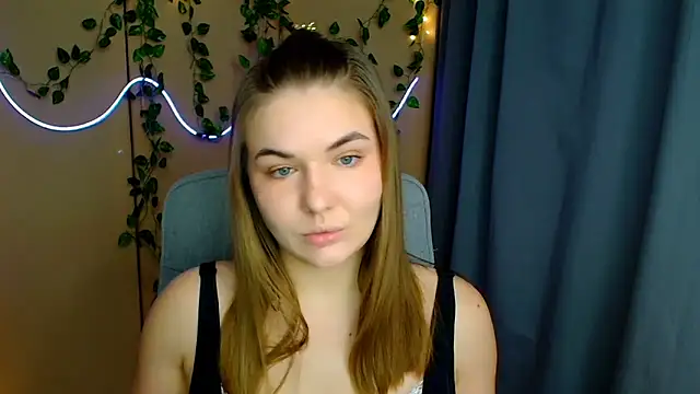 Snapshot of Glory_air chatting on February 2026 07:50:01 AM Glory air online show from February 2026 07:50:01 AM