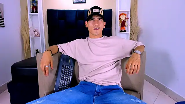 Jhonn Rhyss online show from October 2025 01:20:01 AM