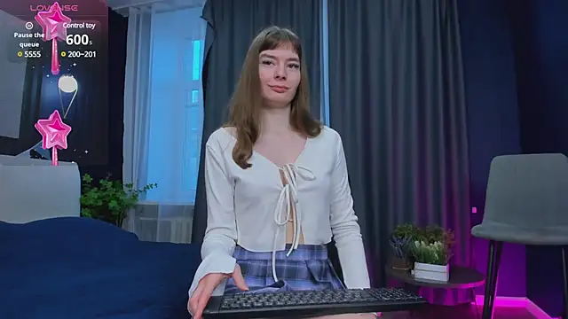 Snapshot of EvaSelin chatting on February 2025 06:01:02 AM EvaSelin online show from February 2025 06:01:02 AM