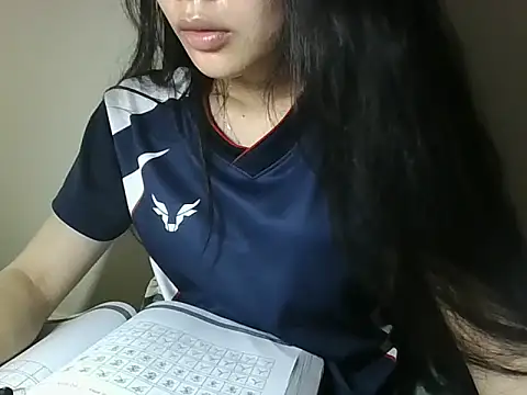 Snapshot of Be-MyMy chatting on April 2026 01:52:01 PM Be-MyMy online show from April 2026 01:52:01 PM