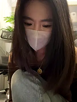 Snapshot of FeiFei-babe chatting on December 2025 12:10:01 PM FeiFei-babe online show from December 2025 12:10:01 PM