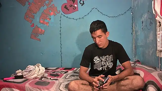 Sweetiefoxxx online show from December 2024 08:07:02 PM