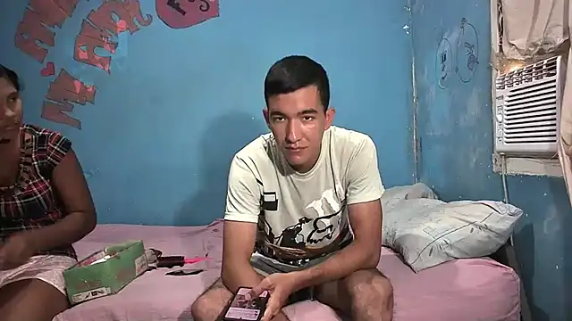 Sweetiefoxxx online show from February 2025 08:04:01 PM