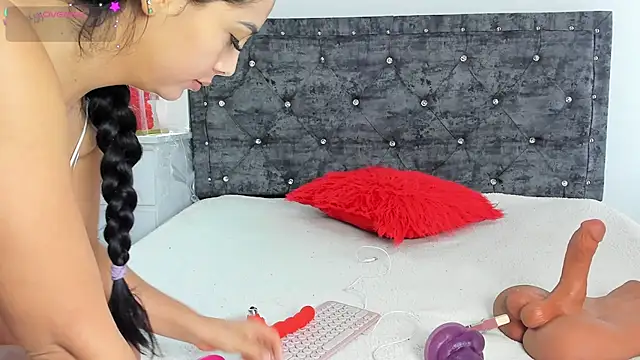 anastasia danger online show from December 2024 01:06:01 PM