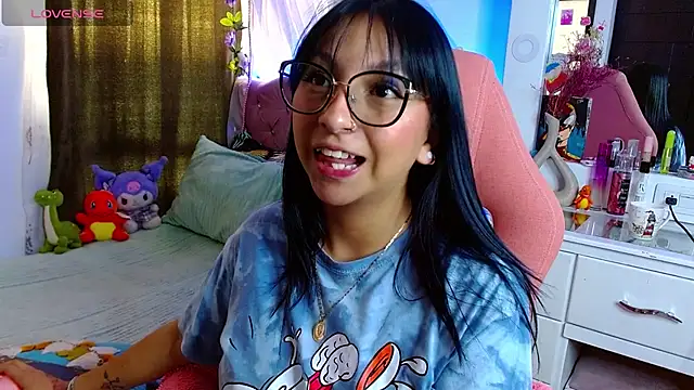 Snapshot of Littlerouse_ chatting on February 2025 10:06:02 PM Littlerouse online show from February 2025 10:06:02 PM