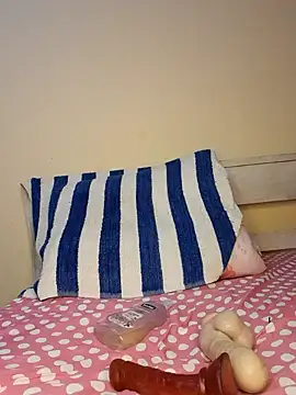 Freya 004 online show from October 2025 05:47:02 AM