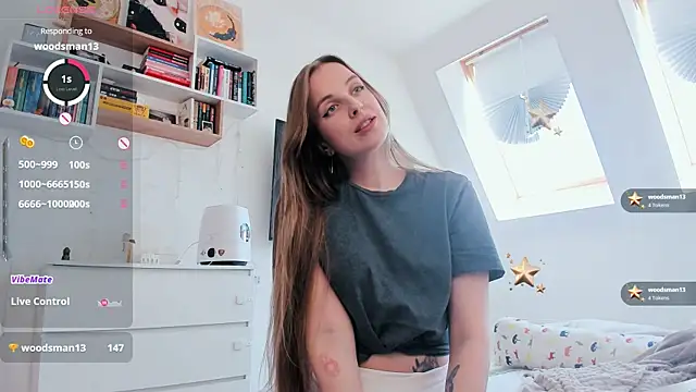 Snapshot of violet_blue_eyes chatting on April 2026 12:52:02 PM violet blue eyes online show from April 2026 12:52:02 PM