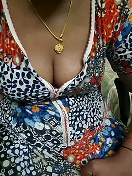 Snapshot of Janavi-janu chatting on December 2025 05:35:01 AM Janavi-janu online show from December 2025 05:35:01 AM