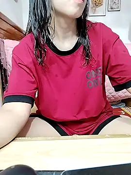 cream1299 online show from November 2025 11:54:01 AM