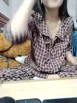 cream1299 online show from January 2026 12:10:02 PM