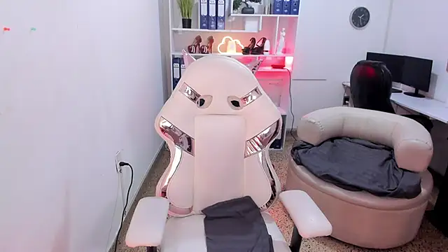 Snapshot of katya_nt chatting on October 2025 06:38:02 PM katya nt online show from October 2025 06:38:02 PM