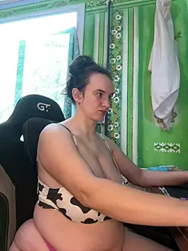 Snapshot of haryachalysa chatting on March 2025 08:02:01 AM haryachalysa online show from March 2025 08:02:01 AM