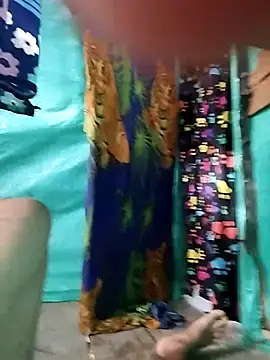 MiguelDE1234 online show from December 2025 12:34:02 PM