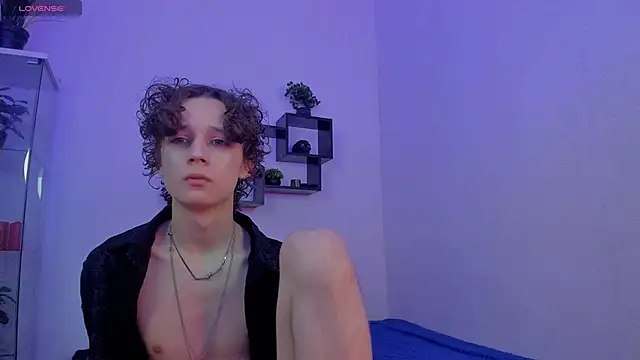 Vampirella GS online show from December 2024 10:12:02 AM