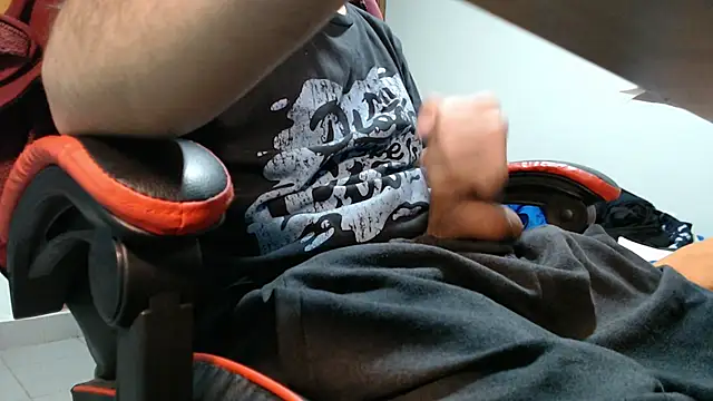 pattcam online show from October 2025 09:17:02 PM