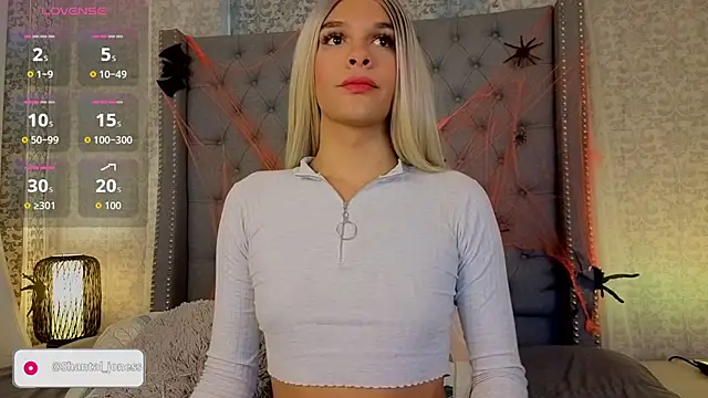 Shantal Joness online show from October 2025 11:31:01 PM