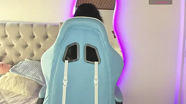 Violet Rost online show from December 2024 02:33:01 PM