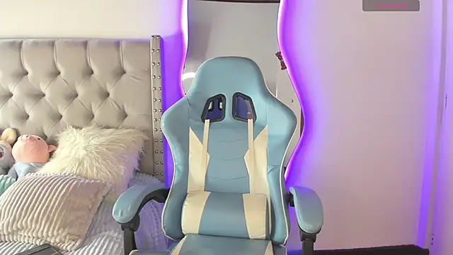 Violet Rost online show from January 2025 02:07:01 PM