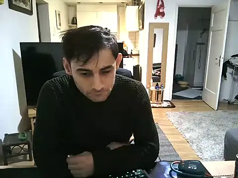 Snapshot of mihaimichael chatting on March 2025 08:09:02 PM mihaimichael online show from March 2025 08:09:02 PM